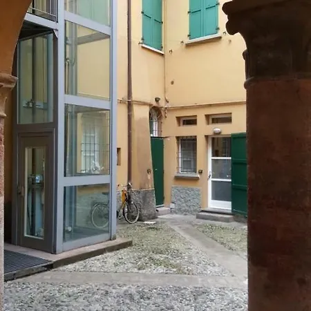 Borgo San Pietro 59 *